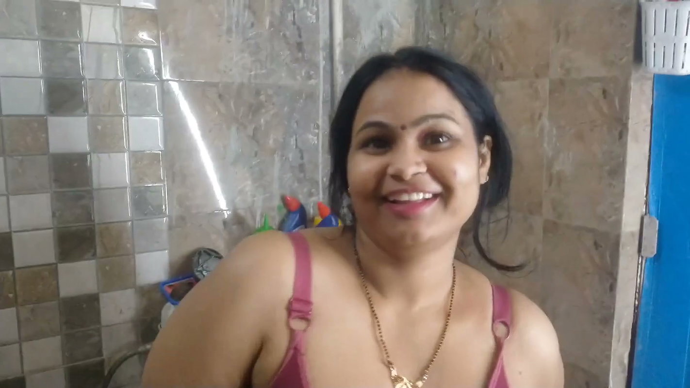 Step Uncle Surprises Step Niece in Bathroom – Steamy Blowjob & Hard Fuck