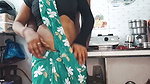 Bhabhi green saree mein cudai Apne Dewar ke sath kichen mein