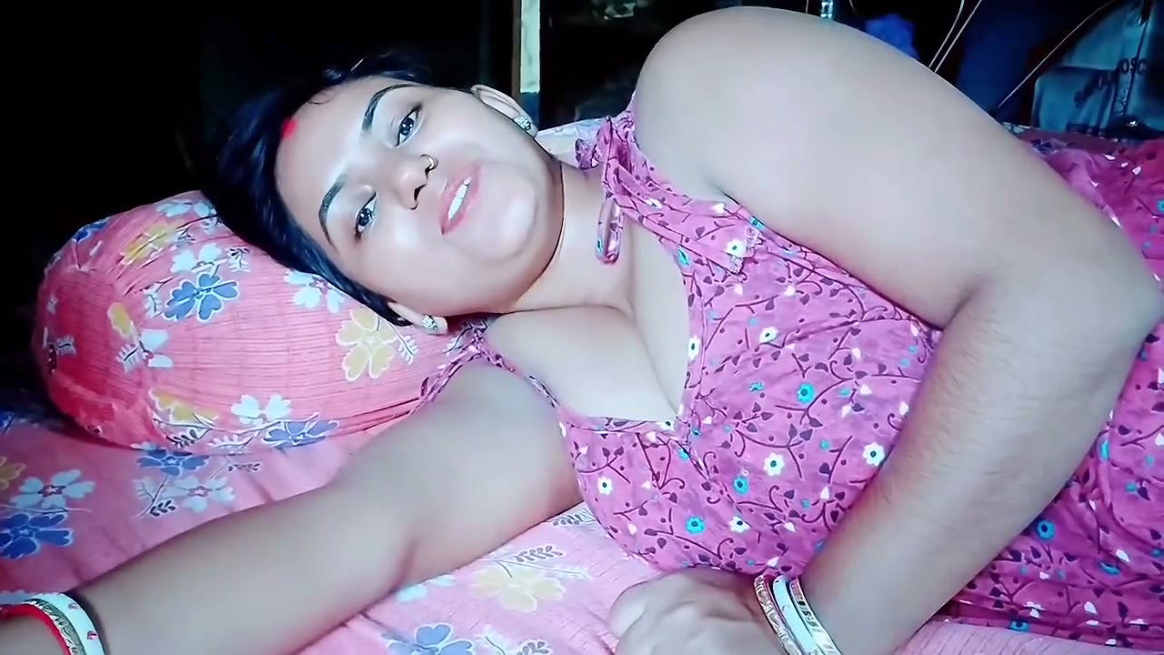 Desi style New Couple Viral Hardcore Fucking In the front of step sister