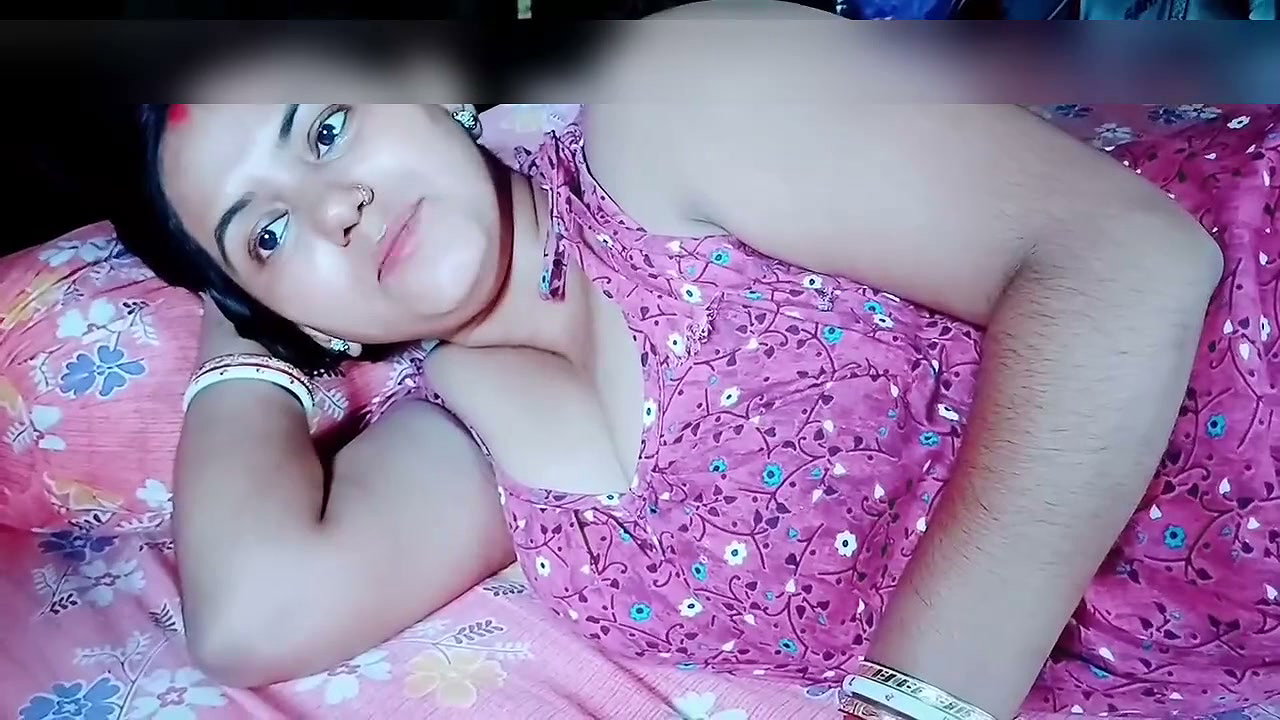 Desi style New Couple Viral Hardcore Fucking In the front of step sister