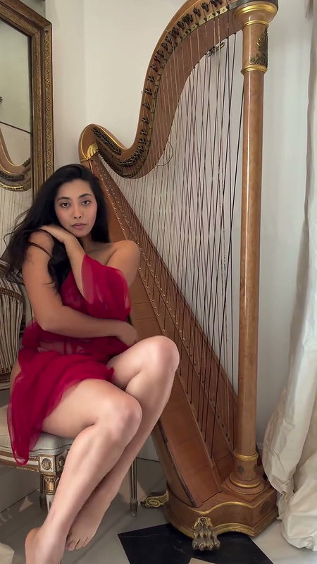 BOLD SEDUCTRESS EXOTIC SHOOT TOO LUST 2