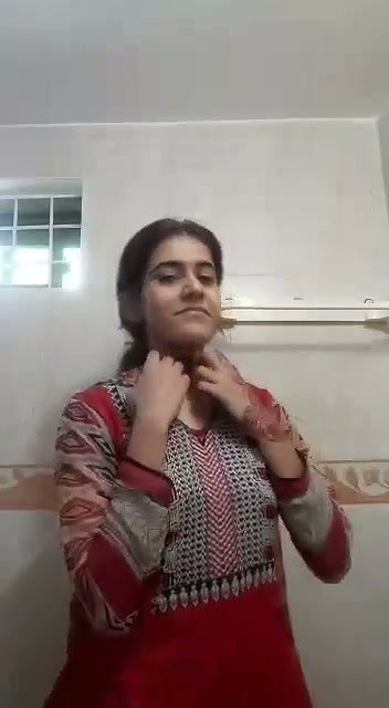 desi girl show her beautiful boobies 2