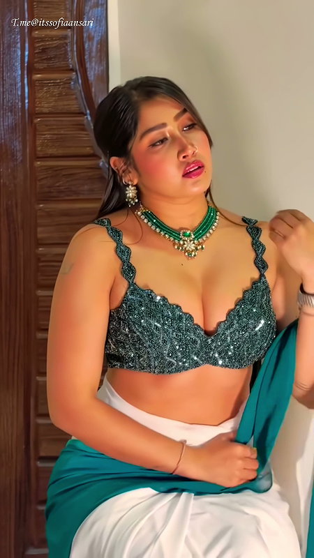 DESERVING SOFIA BOLD WIFE MATERIAL IN BRA BLOUSE SAREE HQ VIDEO 2