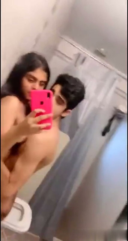 COUPLE SHOWER FUN FUCK 2