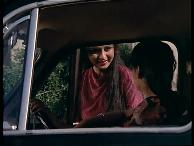 Madhu_Malhotra_Main_Aur_Mera_Hathi