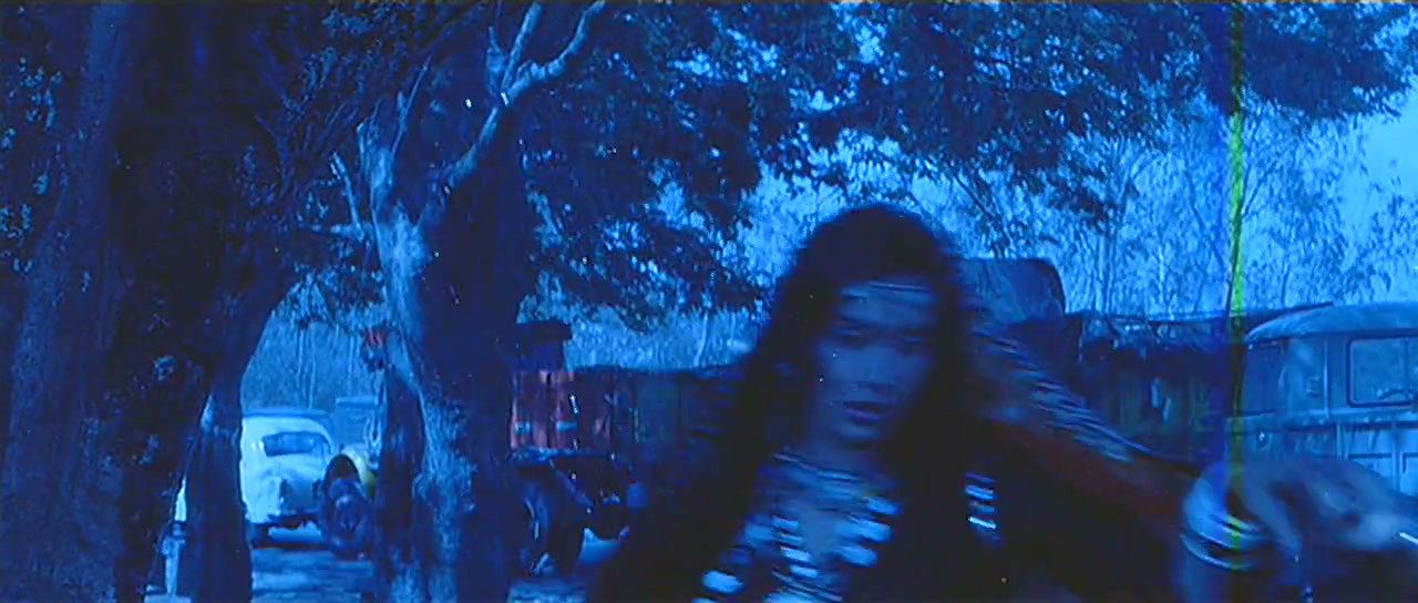 Meenakshi_Seshadri_Ganga_Jamuna_Saraswathi_Scenes