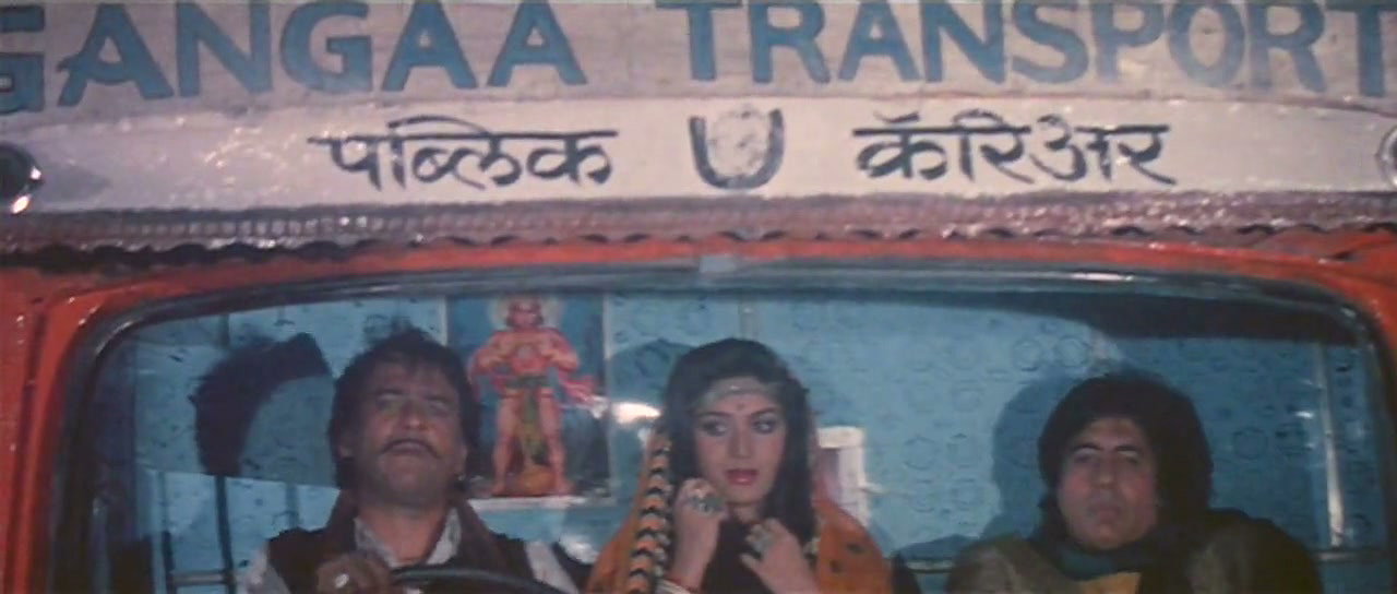 Meenakshi_Seshadri_Ganga_Jamuna_Saraswathi_Scenes