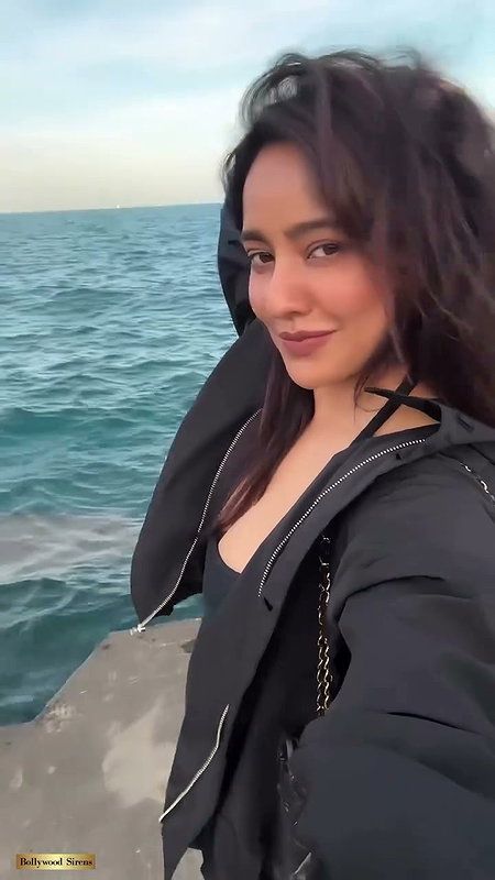 SISTERS NEHA AND AISHA SHARMA FLAUNTING MOUTHWATERING CLEAVAGE AND CURVES