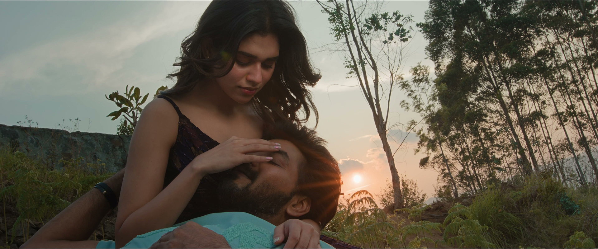 Sattendru_Maarudhu_Vaanilai_4