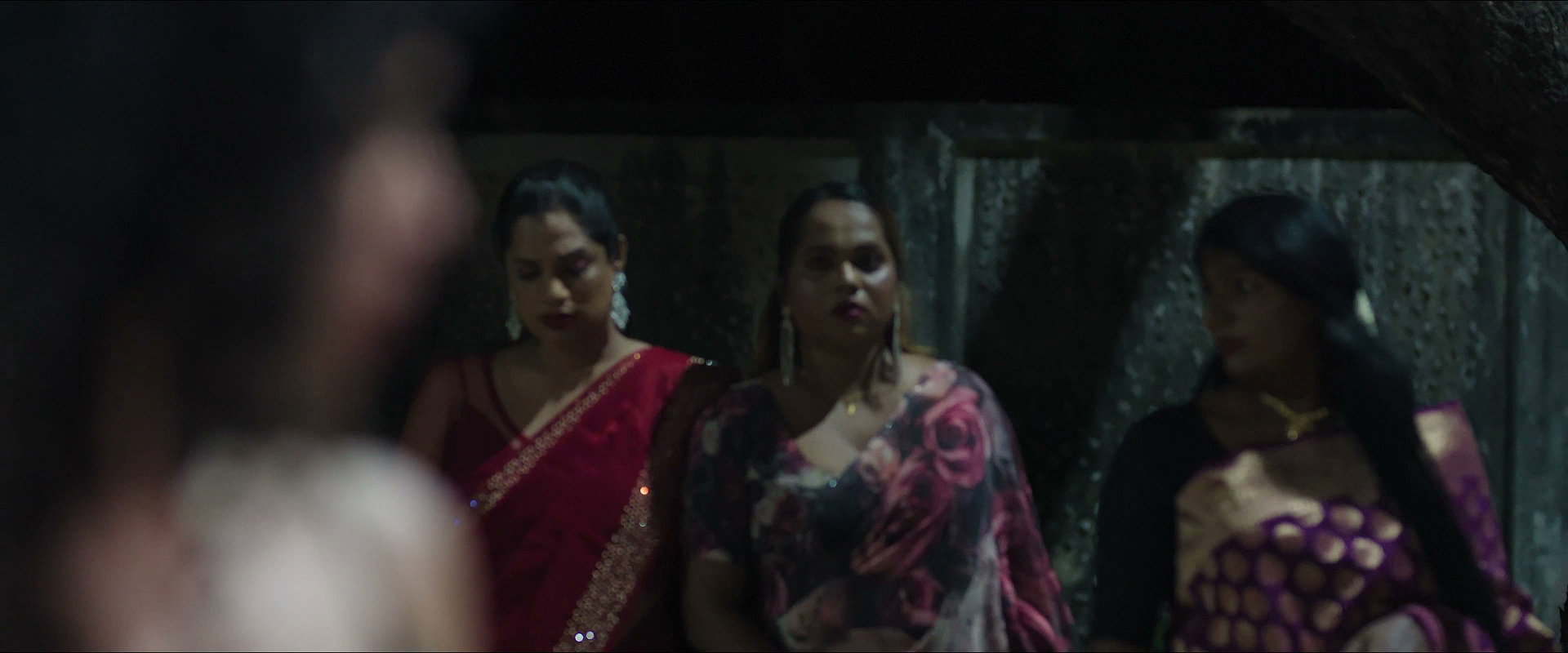 Sattendru_Maarudhu_Vaanilai_joined_j1