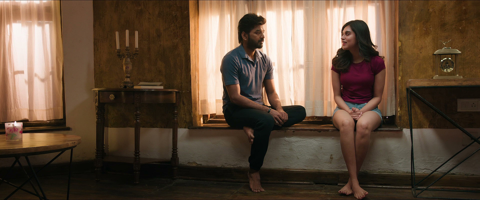 Sattendru_Maarudhu_Vaanilai_joined_j1