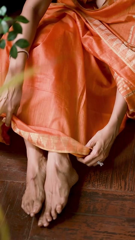 MALVADE CUM DESERVING AMPLE CLEAVAGE EXPOSE SHOOT 2