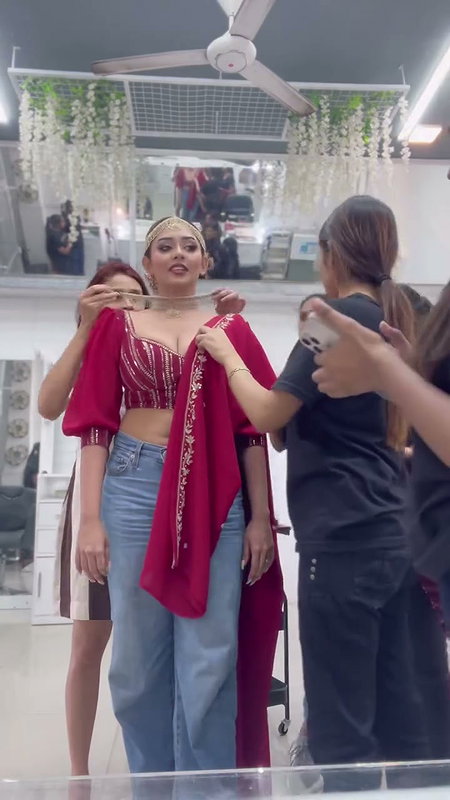 desi girl in black croptop 2 2