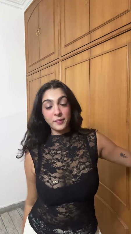 desi girl sexy deep navel in white top 2 2