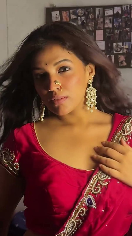 desi katrina kareena transformation in red saree 2 2