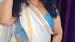 aunty fleshy navel in white saree 2 2
