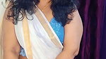 aunty fleshy navel in white saree 2 2