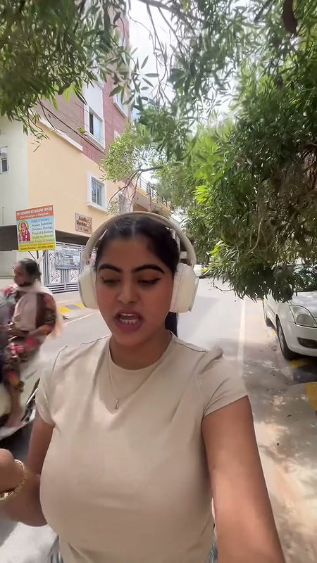big jiggling boobs in tight grey tshirt 2 2