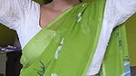malayali lady wide tummy and navel in green saree 2 2