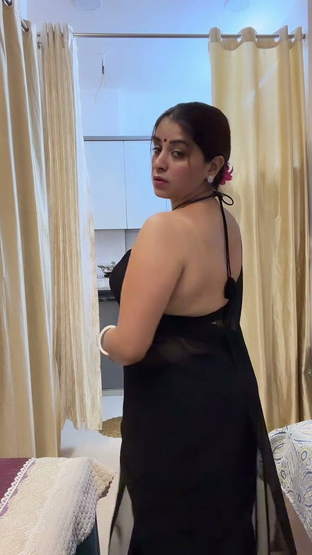 sizzling hot in black saree 2 2