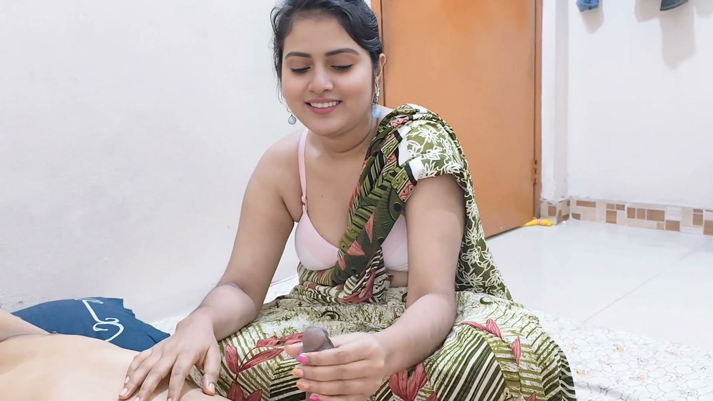 Beautiful Indian Aunty Came to Our House and Fucked Me Hardly Part 1