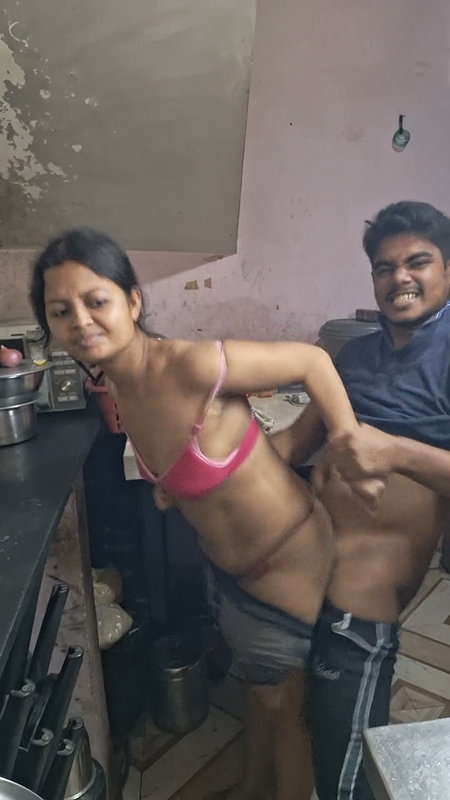 Desi Ex-hot Wife Sex Boyfriend Night Alone Cooking Time
