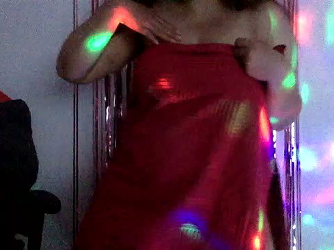 SUNEHRI_KURI stripchat ticket show