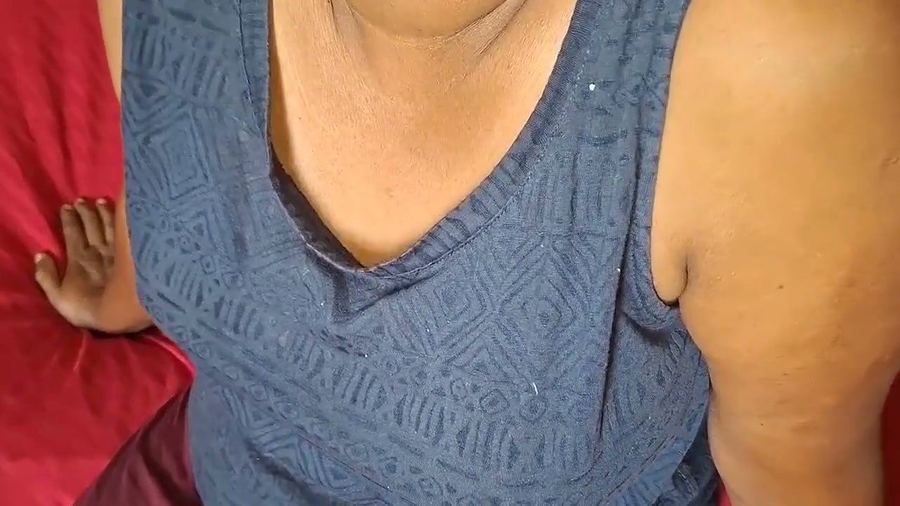 Asian MILF StepMom so Horny Viral Video
