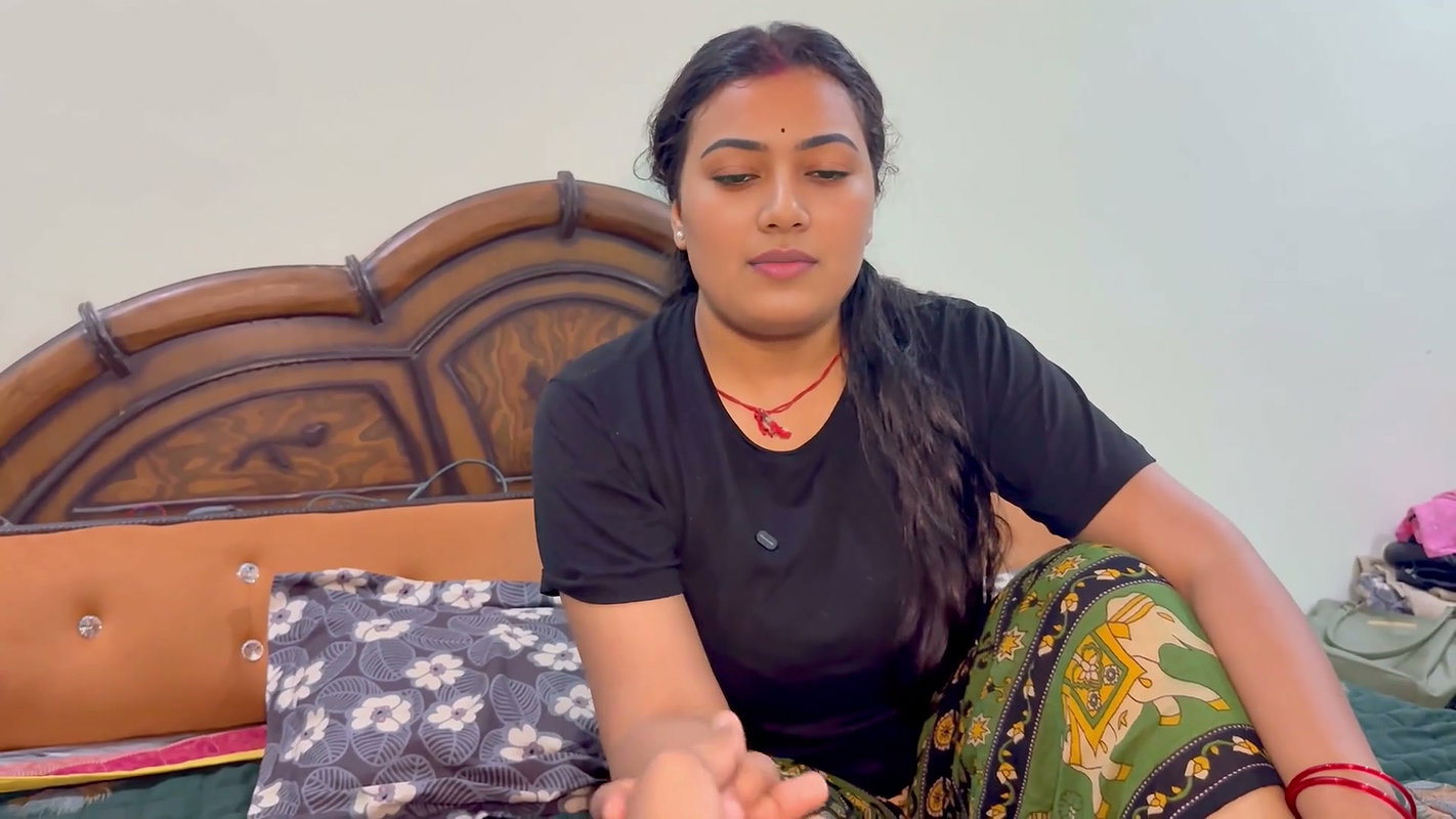 Bade ke jane ke baad chote ne bhabi ko akela dekh uthya mauke ka fayeda
