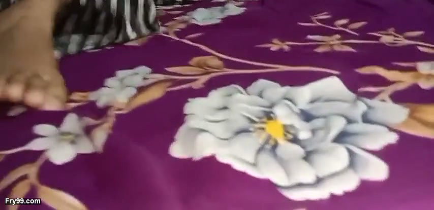 I went to indian bhabhi’s house during summer vacation and enjoyed a lot with my lovely indian bhabhi, Indian bhabhi sex video