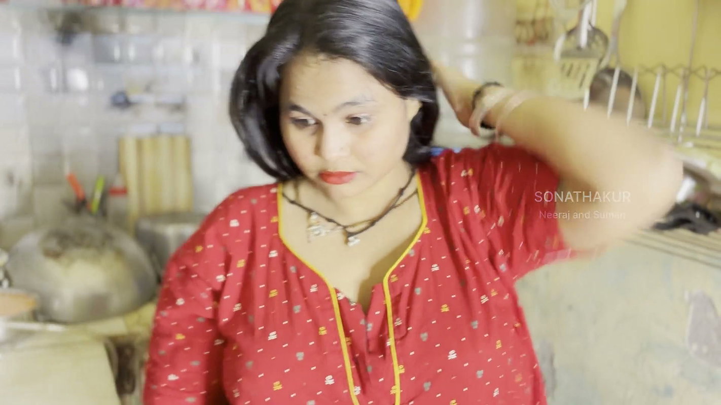 Beautiful Mami Seduced Me While Cooking in Kitchen – Hot Sex