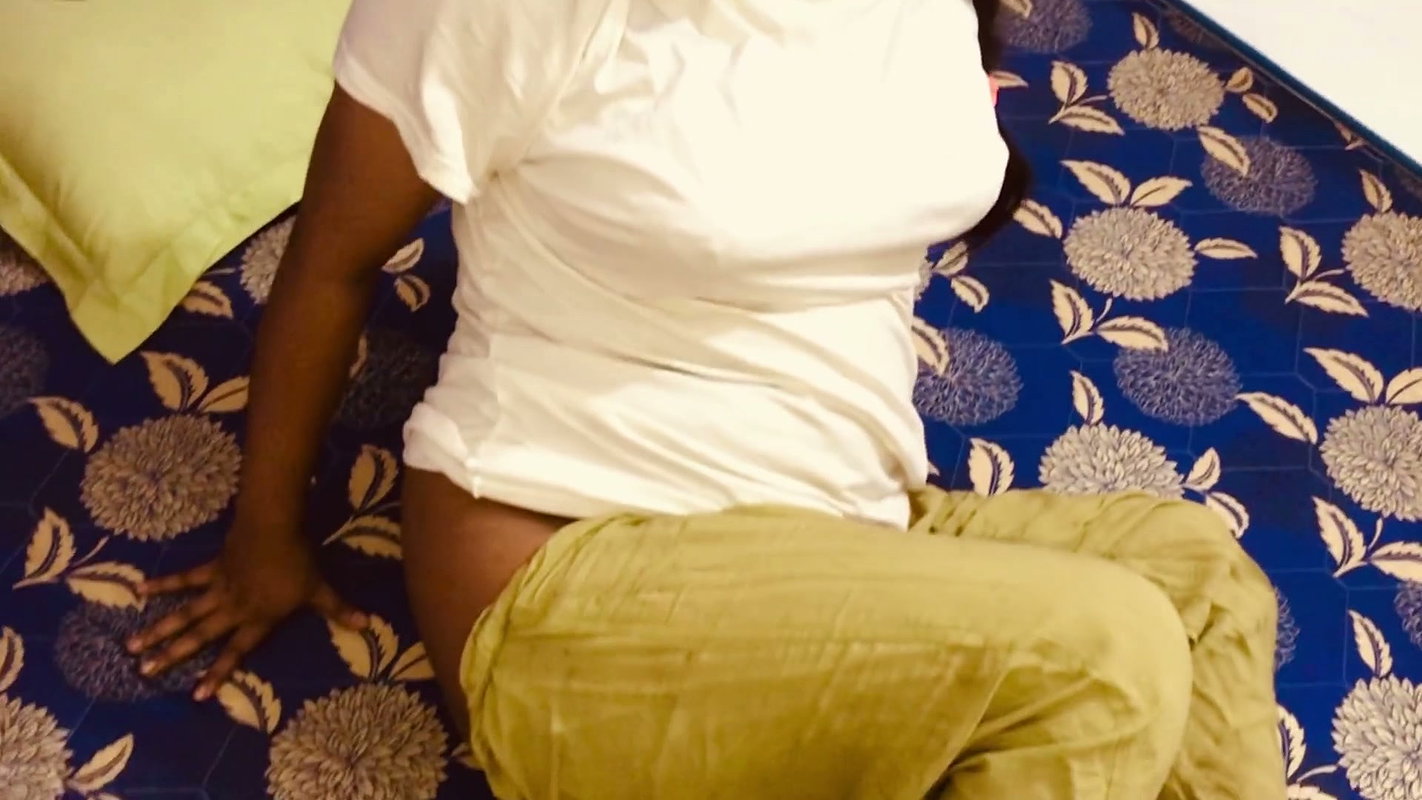 Desi Lady Was Lying Down Pretending to Sleep to Eat Her Man’s Cock