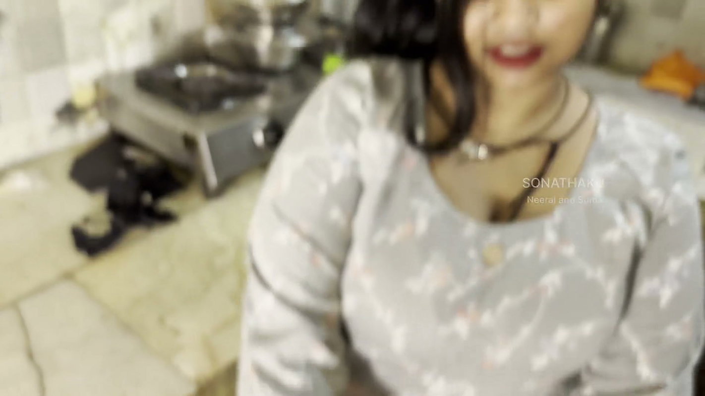 Hot Desi Aunty Giving Risky Blowjob to Stepbrother in Kitchen – Homemade