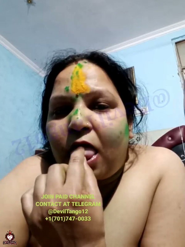 Roohi stripchat ticket show