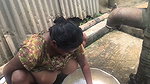 Indian bhabhi kapde dhote hue mast lagti hai
