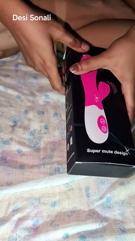 New Dildo, full power vibration in my pussy made me horny for Penis