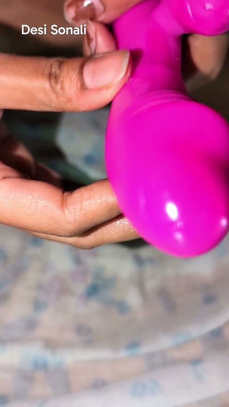 New Dildo, full power vibration in my pussy made me horny for Penis