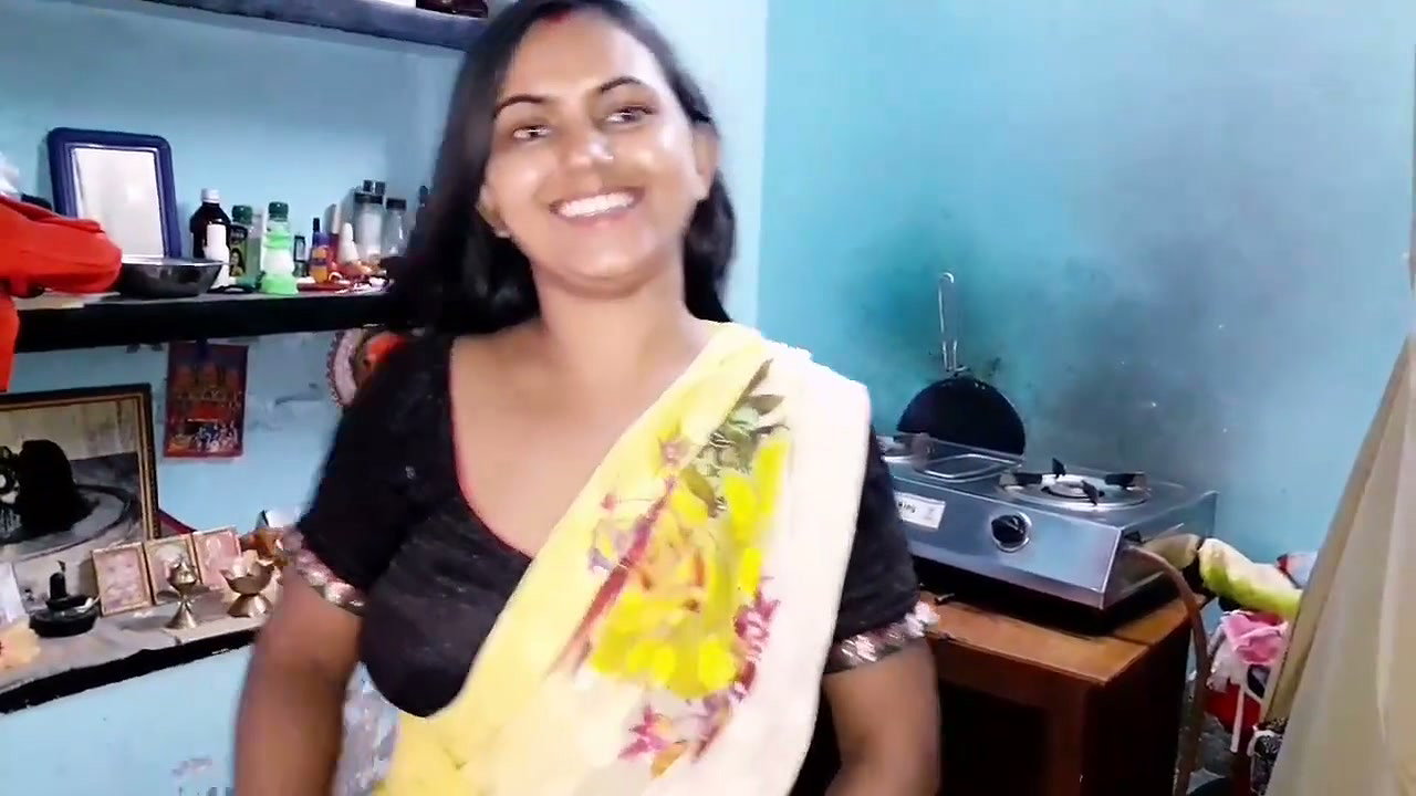 Pussy sealed ass Komal’s husband is very sexy wearing a cleansing jeans top