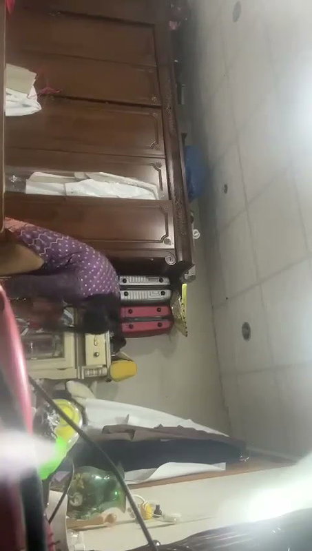 MAAL BHABHI NUDE BATHING & CHANGING SECRETLY CAPTURED 2 CLIPS 2 1