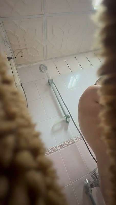 MAAL BHABHI NUDE BATHING & CHANGING SECRETLY CAPTURED 2 CLIPS 2 2