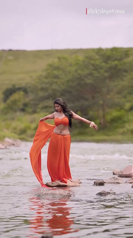 Sexy Babe Tanu Looking So Hot