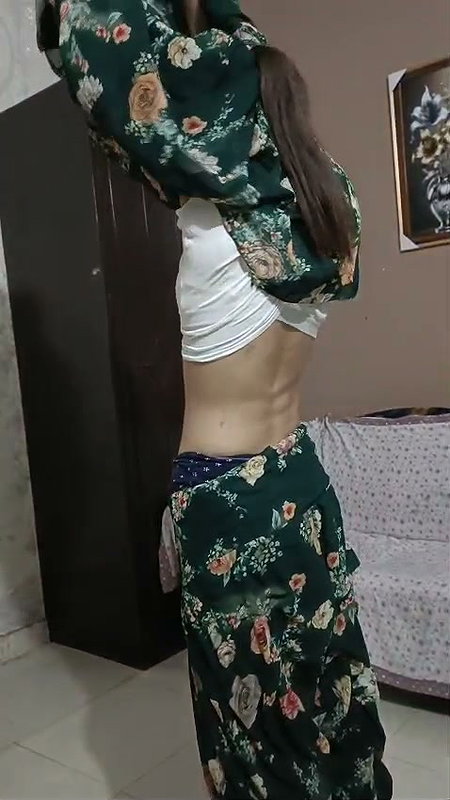 beautiful shy gf in hotel blowjob and open clothes ready for fucking