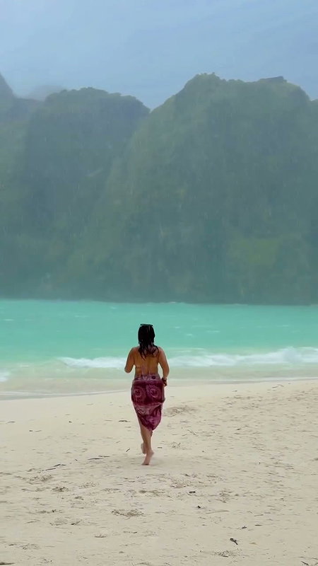 Girl Soni Enjoying On Beach