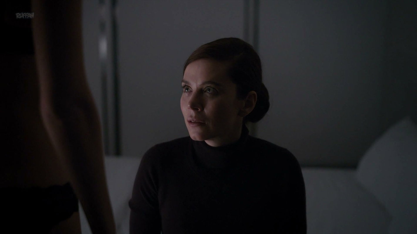 Girlfriend Experience S02 E03 – Louisa Krause, Anna Friel, Shauna MacDonald