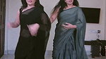 mom and daughter dance in black saree 2