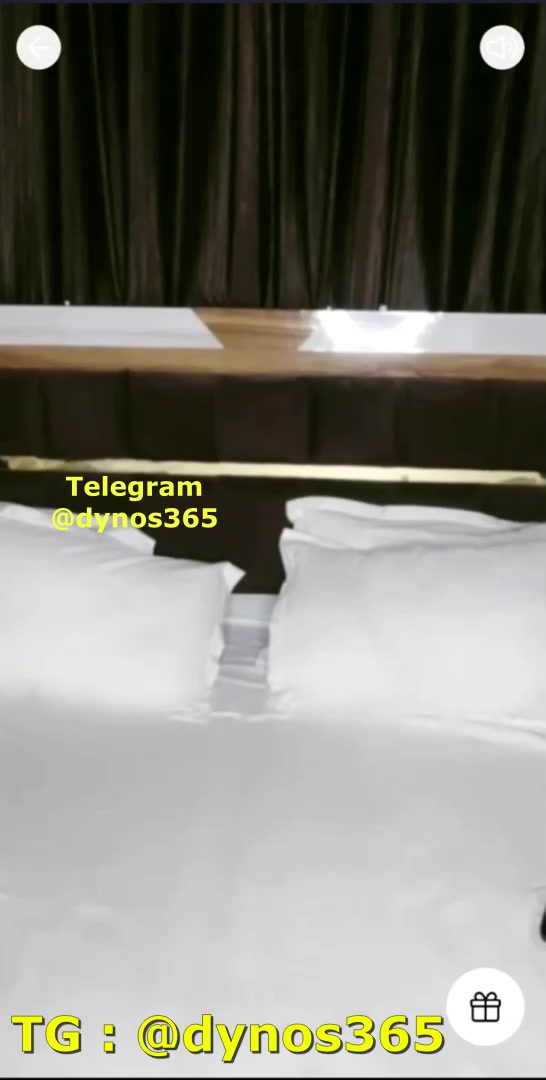 Insta influencer Manpreet Kaur Showing Nude Ass On Live Cam