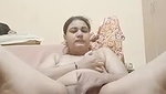 Desi fatty wunty fing her pussy