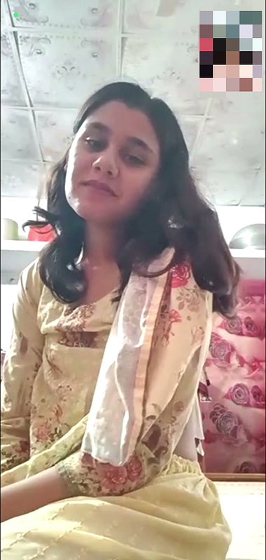 Cheater Girl Showing Fingering On VC With Many Boys part 2 (2)