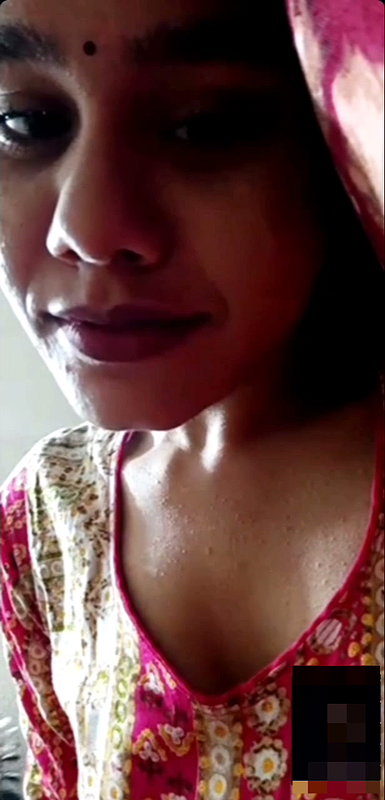 Cheater Girl Showing Fingering On VC With Many Boys part 5 (2)