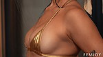 Carolina Guerrero – Dripping Gold